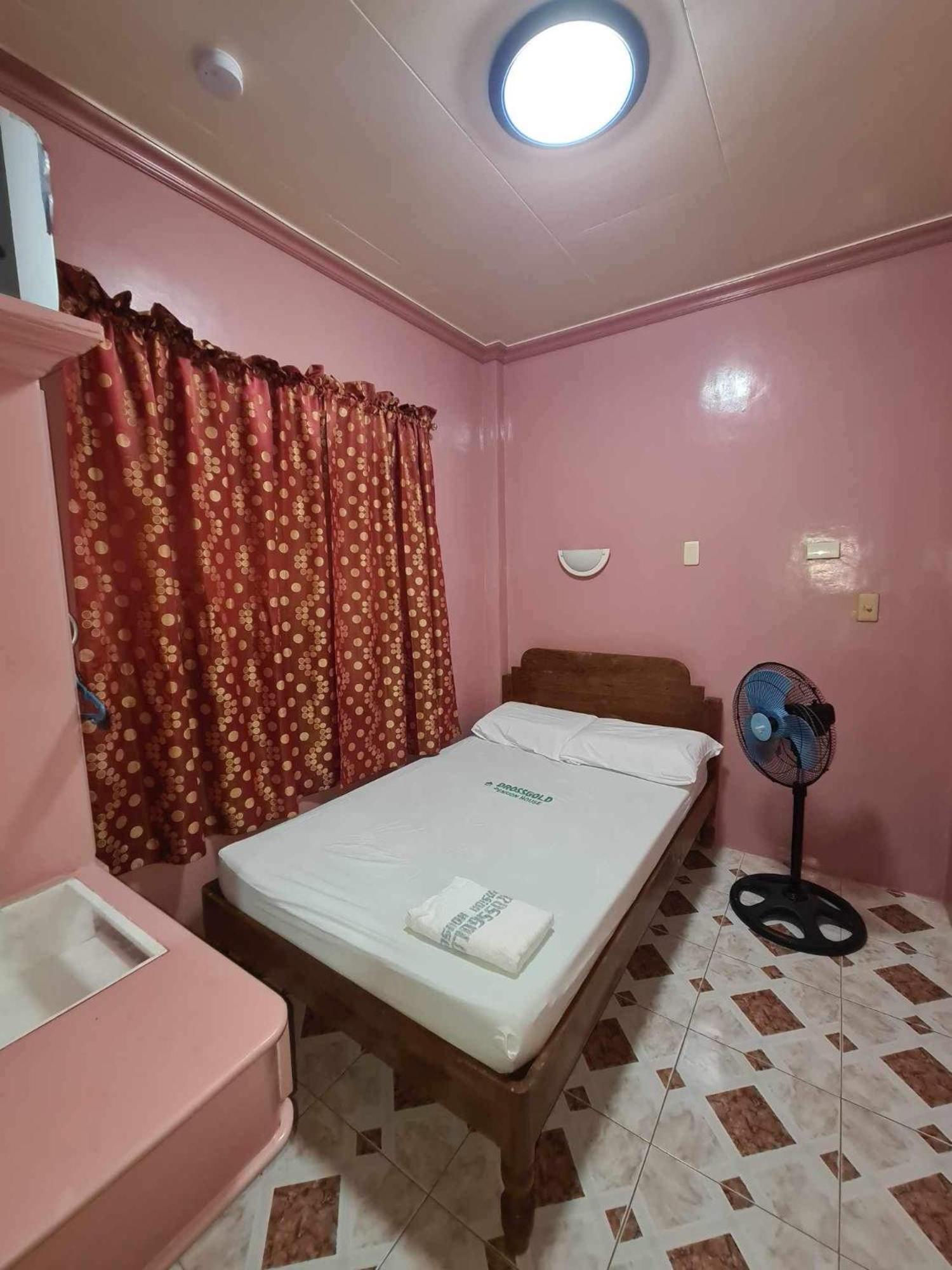Drossgold Pension House Tubigon Kültér fotó